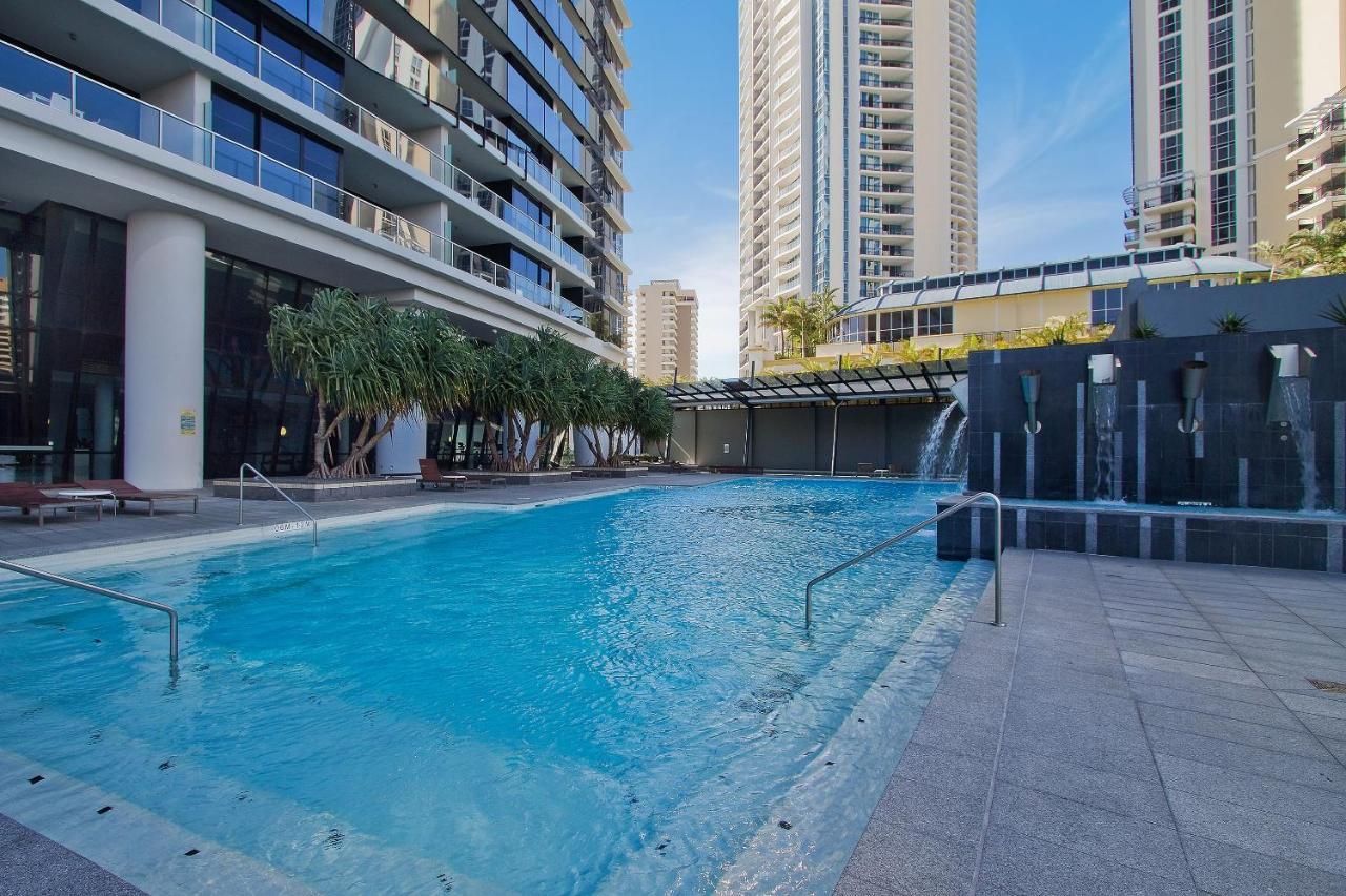 Circle On Cavill By Vaun Aparthotel Gold Coast Kültér fotó