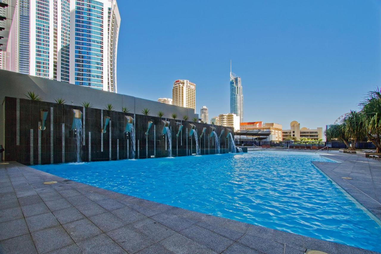 Circle On Cavill By Vaun Aparthotel Gold Coast Kültér fotó