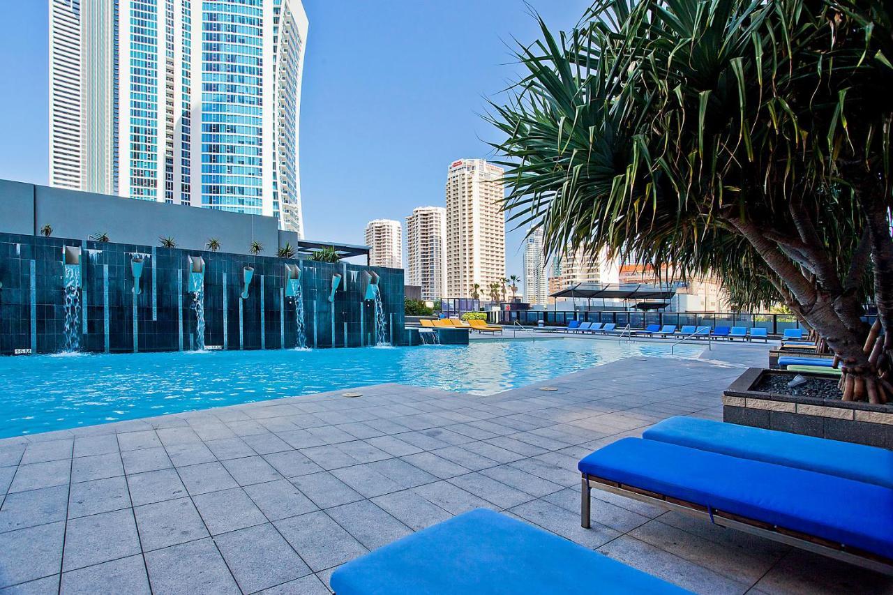 Circle On Cavill By Vaun Aparthotel Gold Coast Kültér fotó