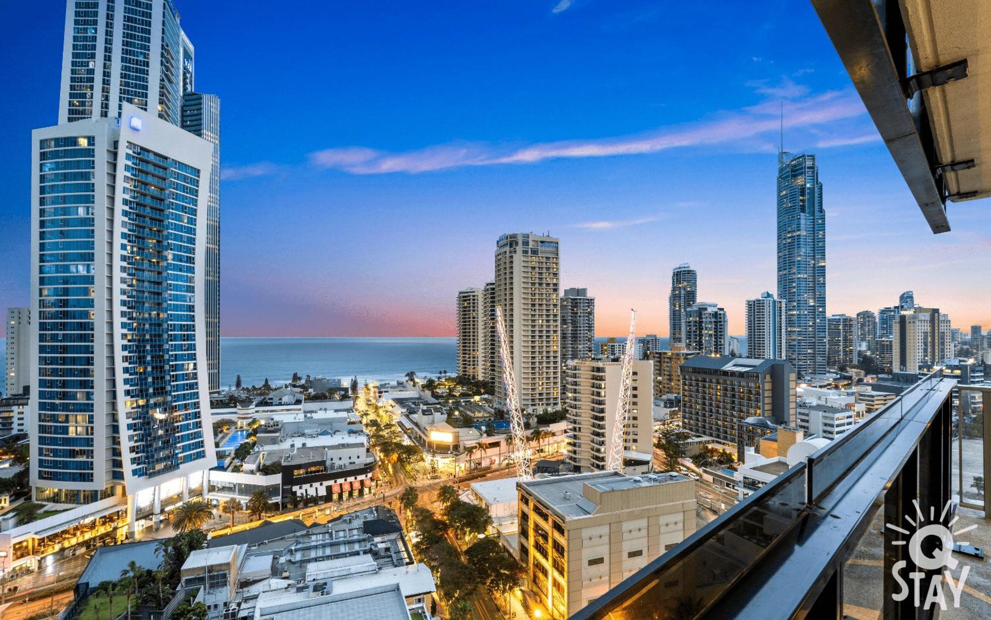 Circle On Cavill By Vaun Aparthotel Gold Coast Kültér fotó