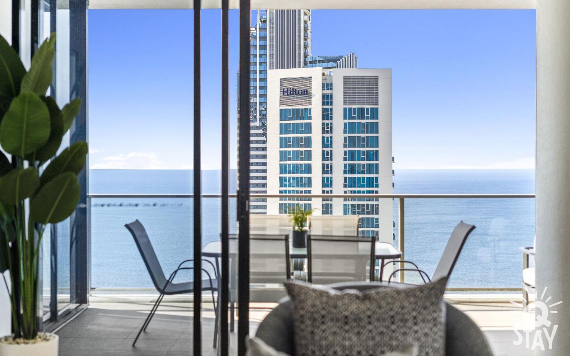 Circle On Cavill By Vaun Aparthotel Gold Coast Kültér fotó