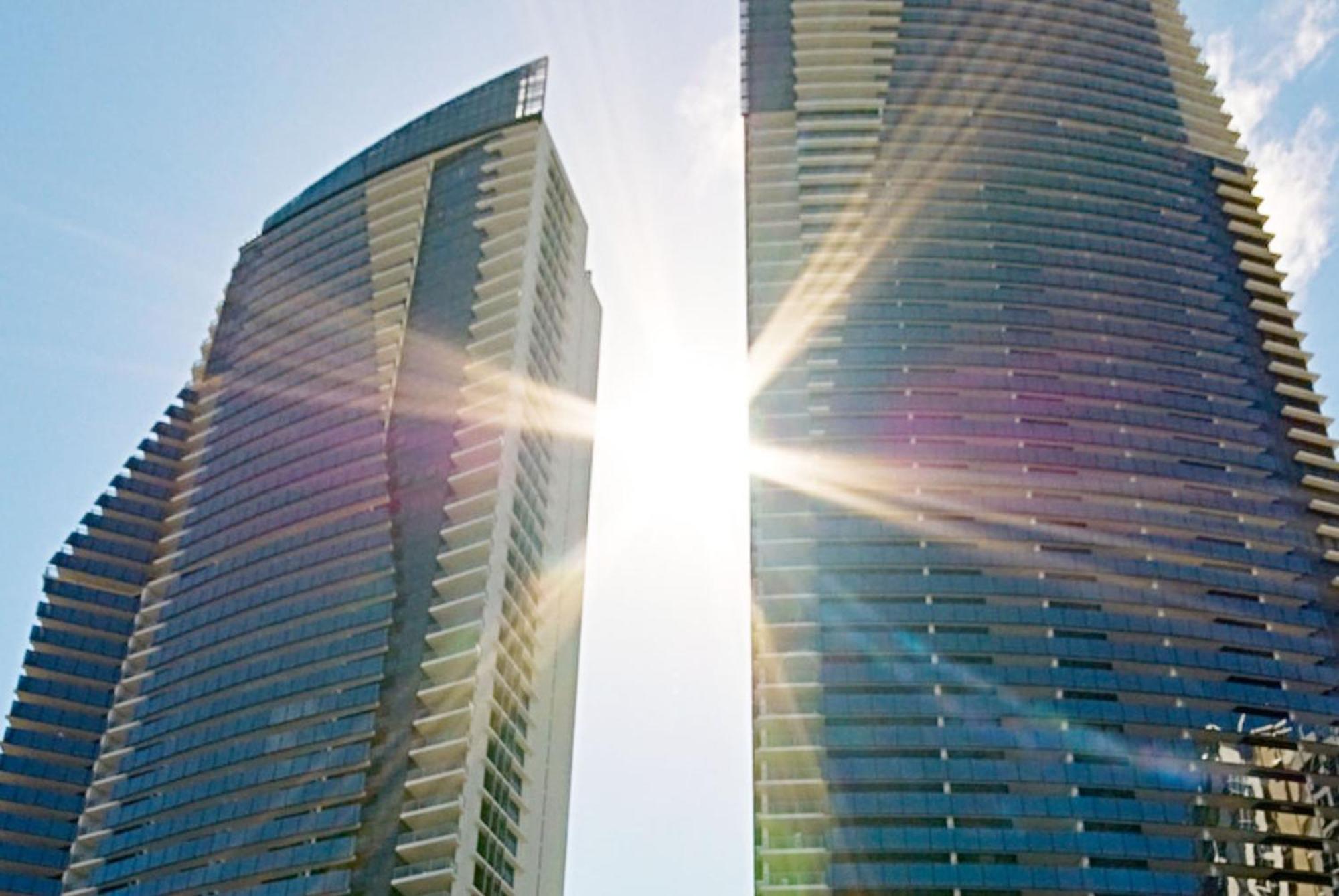 Circle On Cavill By Vaun Aparthotel Gold Coast Kültér fotó